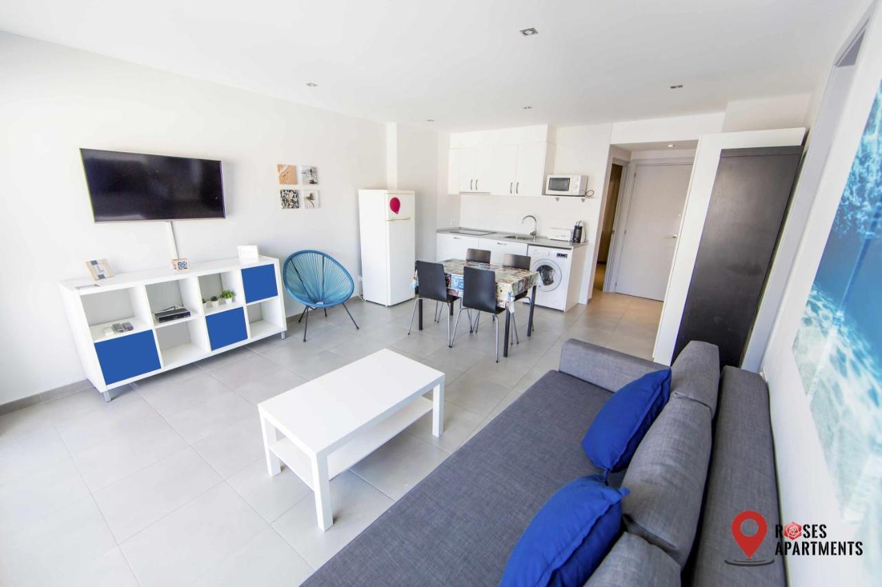 Roses Apartments Ocean 2 Habitaciones Vista Mar Lateral المظهر الخارجي الصورة