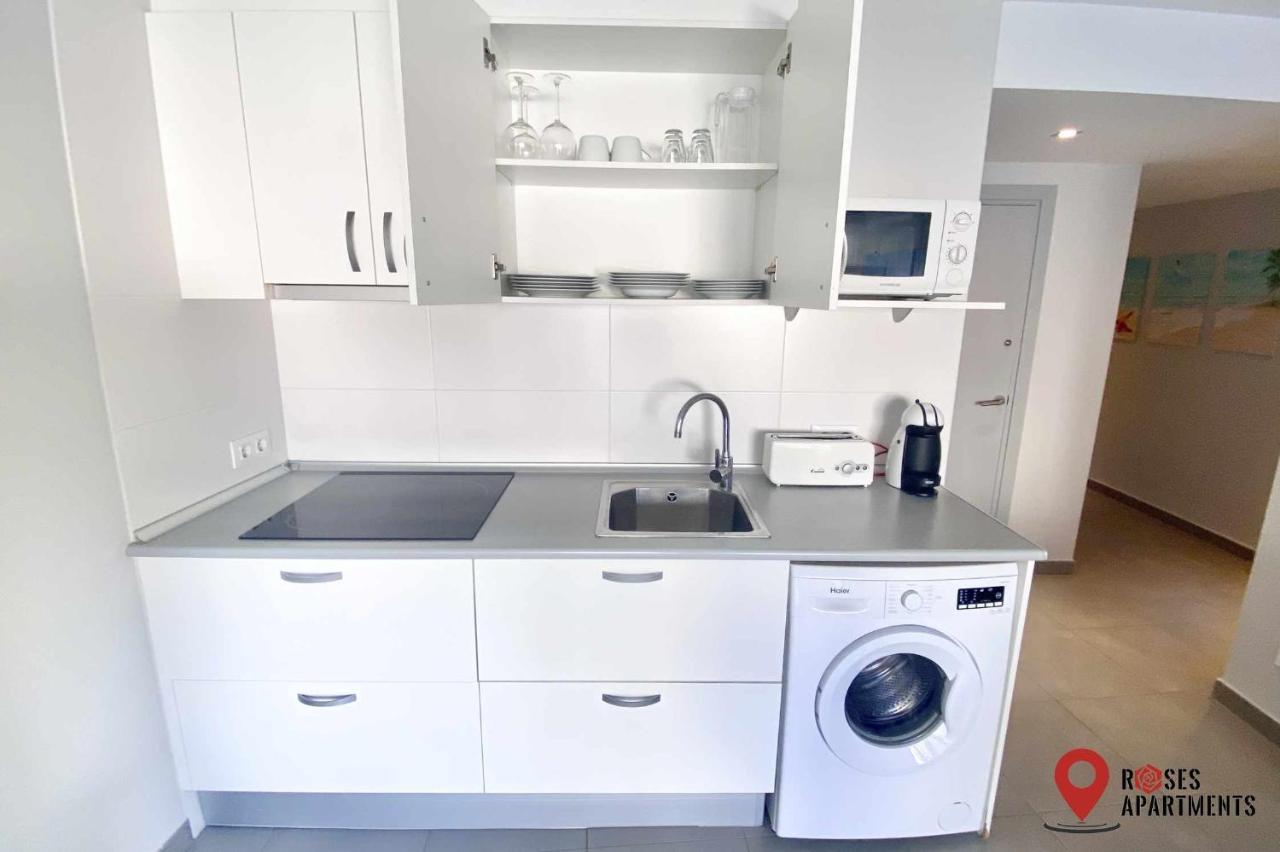 Roses Apartments Ocean 2 Habitaciones Vista Mar Lateral المظهر الخارجي الصورة