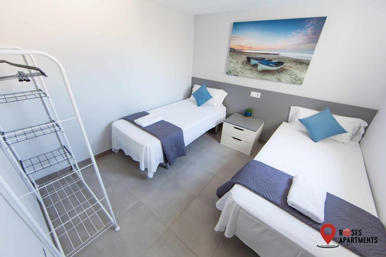 Roses Apartments Ocean 2 Habitaciones Vista Mar Lateral المظهر الخارجي الصورة